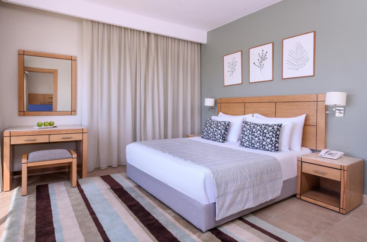Jaz Little Venice Golf Resort Ain Sukhna Dış mekan fotoğraf A bedroom at the hotel