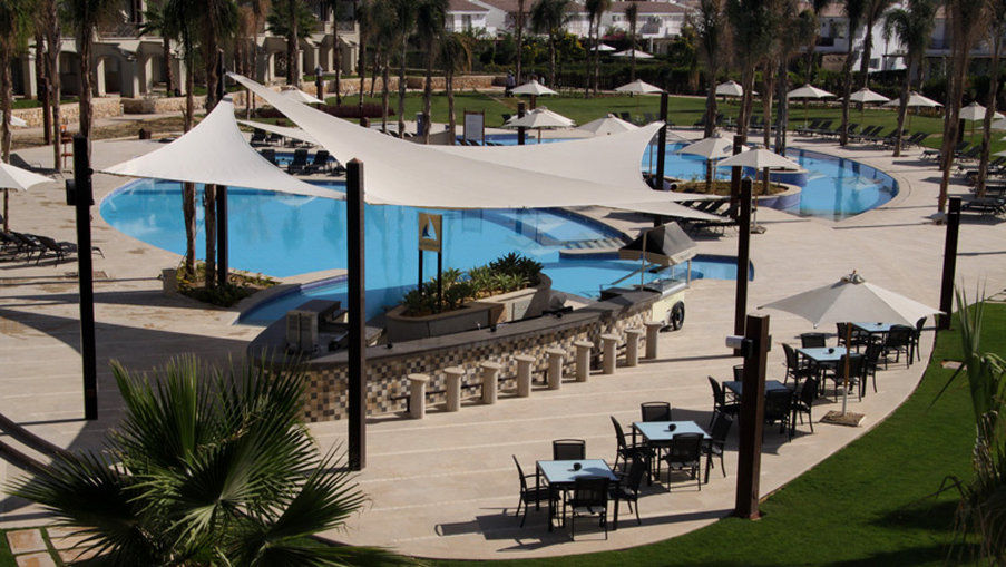 Jaz Little Venice Golf Resort Ain Sukhna Dış mekan fotoğraf The pool at the Four Seasons Hotel, Cairo