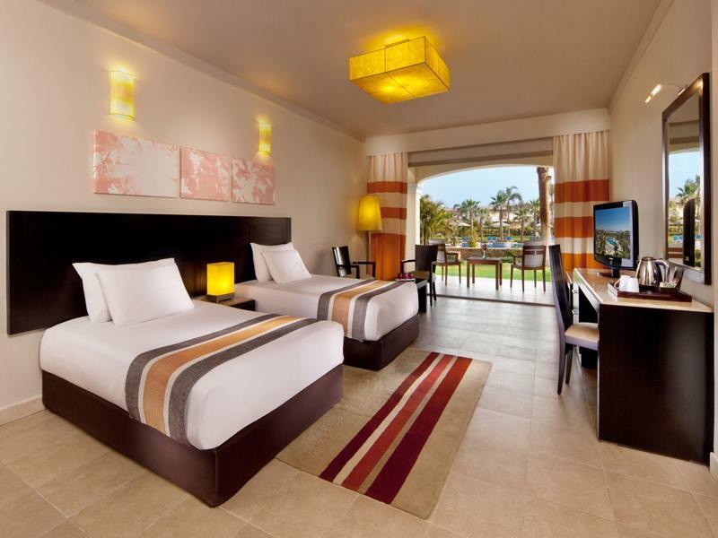 Jaz Little Venice Golf Resort Ain Sukhna Dış mekan fotoğraf A room at the Iberostar Grand Hotel at the Iberostar Village
