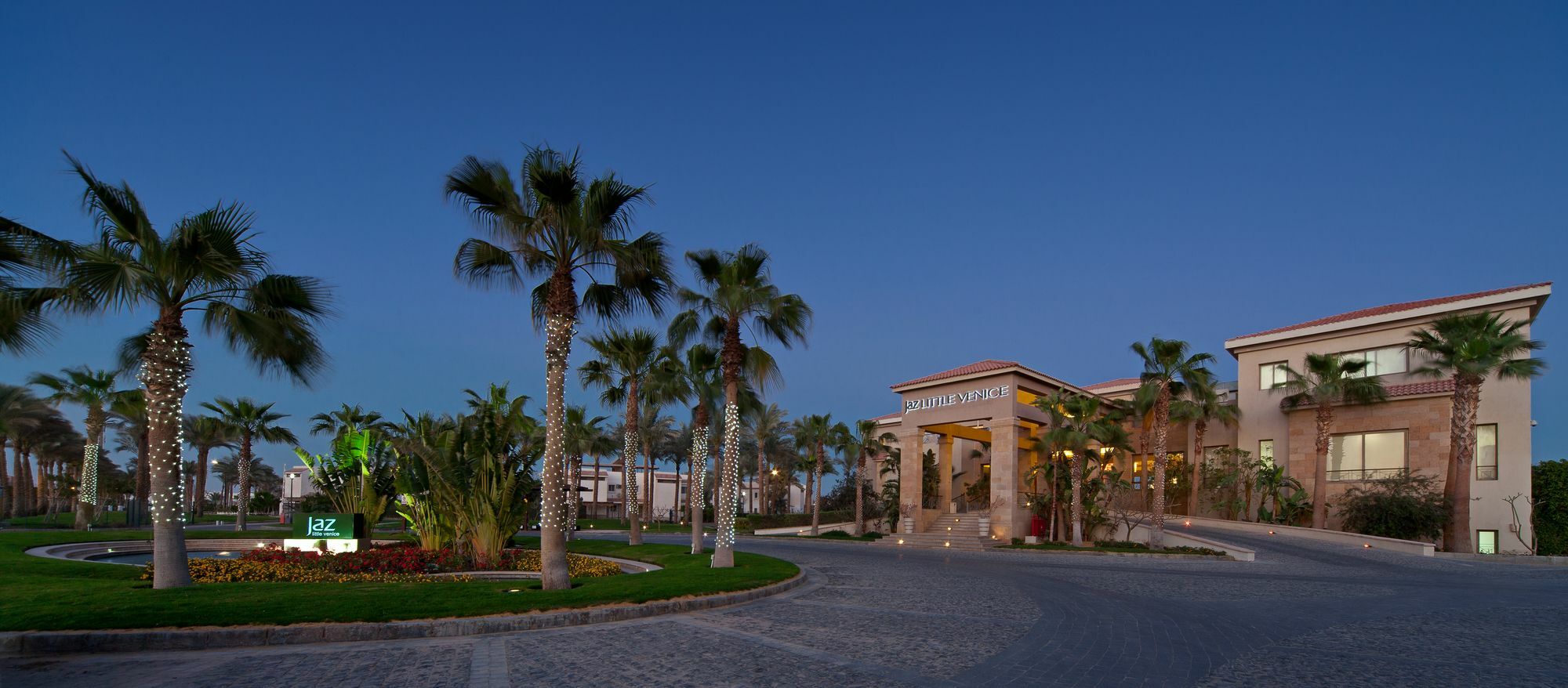 Jaz Little Venice Golf Resort Ain Sukhna Dış mekan fotoğraf Royal Mirage Hotel, Dubai