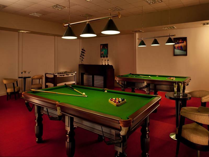 Jaz Little Venice Golf Resort Ain Sukhna Dış mekan fotoğraf A snooker table